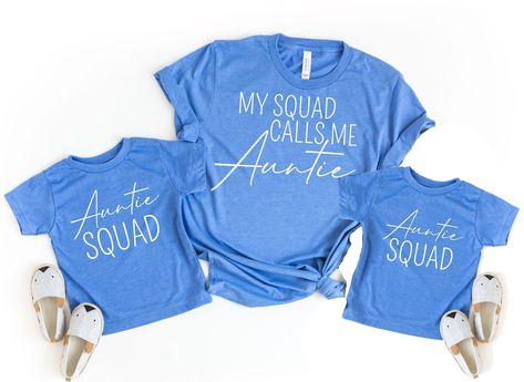 FREE SHIPPING on orders $35 or more! ADORABLE Aunt and Kids Matching Shirts! Just add each shirt size to your cart to create the set you need! SHIRTS Our shirts are SOFT and COMFY! For a cute, trendy look, you can tie a knot at the bottom or even roll the sleeves! This style is a unisex, boyfriend fit t-shirt. So it will be looser if you order your usual women's size. For a more fitted look, size down. Shirts are pre-shrunk. If you are unsure about what size to order, please refer to the size ch Aunt And Niece Matching Outfits, Auntie Photoshoot, Aunt And Nephew Shirts, Best Aunt Gifts, Aunt And Niece Shirts, Aunt Announcement, Nephew Shirts, Mimi Life, Aunt And Niece