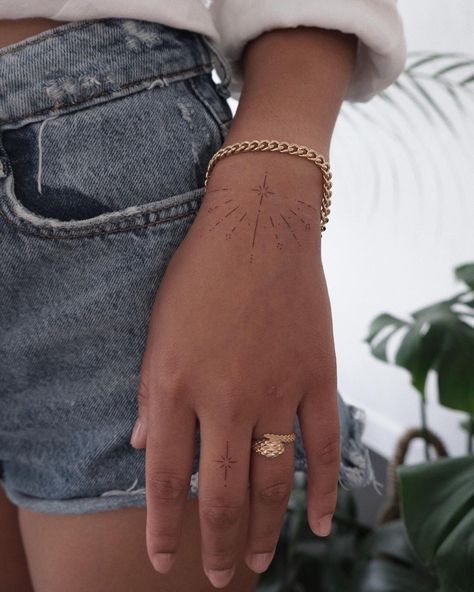 Wrist Hand Tattoo, Wrist Bracelet Tattoo, Sparkle Tattoo, Empowering Tattoos, Horoscope Tattoos, Hand And Finger Tattoos, Boho Tattoos, Sharpie Tattoos, Forarm Tattoos