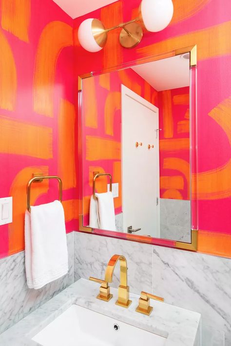 Fun Home Paint Ideas, Funky Painted Walls, Neon Bathroom, House Flipper, Emily Henderson Design, Apartment Stuff, Bathroom Paint, Mural Ideas, Decorating Style