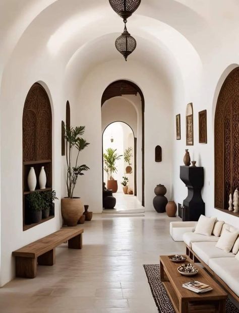 Andalusian Architecture, Mediterranean Interior Design, Mediterranean Interior, Earthy Home, Moroccan Homes, Moroccan Interiors, Spanish Style Homes, Mediterranean Home, Decoration Inspiration