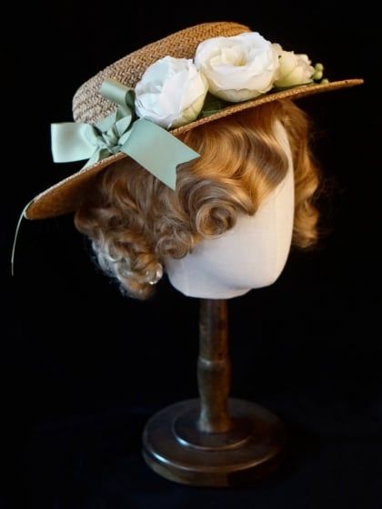 Lolita Straw Hats 1920s Hat, Edwardian Hat, Victorian Hats, Ghost Costume, Retro Accessories, Straw Hats, Green Bows, Green Hats, Beautiful Hats