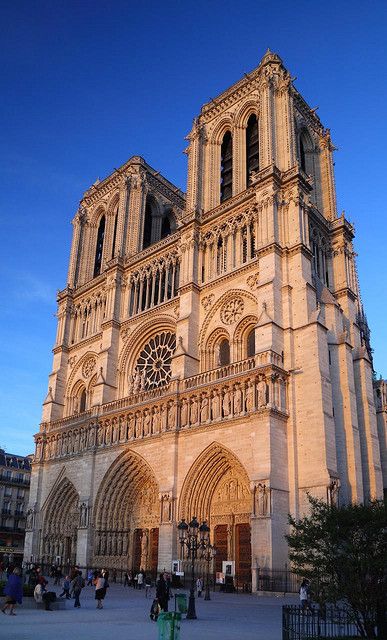 Notre-Dame de Paris. My favorite church!!  It's stunning French Gothic Architecture, Gothic Cathedrals, Cathedral Architecture, Paris Aesthetic, Voyage Europe, Front Entrance, French Culture, Church Service, Gothic Architecture