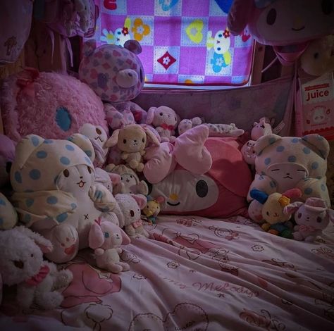 Kawaii Room Loft Bed, Kawaii Room Ideas, Kawaii Bedroom, Hello Kitty Rooms, Pink Room Decor, Kawaii Room Decor, Cute Bedroom Ideas, Ideas Hogar, Room Goals