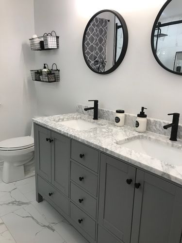 Kitchen Design Condo, Slate Grey Bathroom, Condo Kitchen Design, Closed Kitchen Design, Matte Black Fixtures, Grey Marble Bathroom, Grey Bathroom Cabinets, Grey And White Bathroom, Closed Kitchen