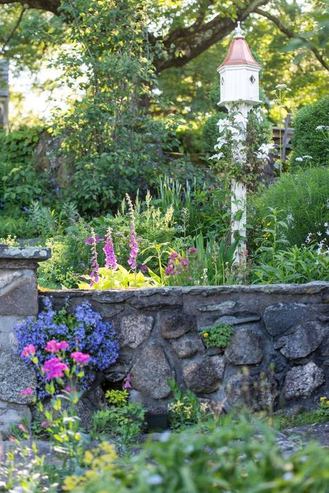 Cottage Garden Retaining Wall, English Garden Retaining Wall, Stone Wall Landscaping Ideas, Front Garden Retaining Wall, Cottage Garden Wall, Planting Against A Wall, English Stone Wall, Unique Retaining Wall Ideas, Low Stone Wall Front Yard