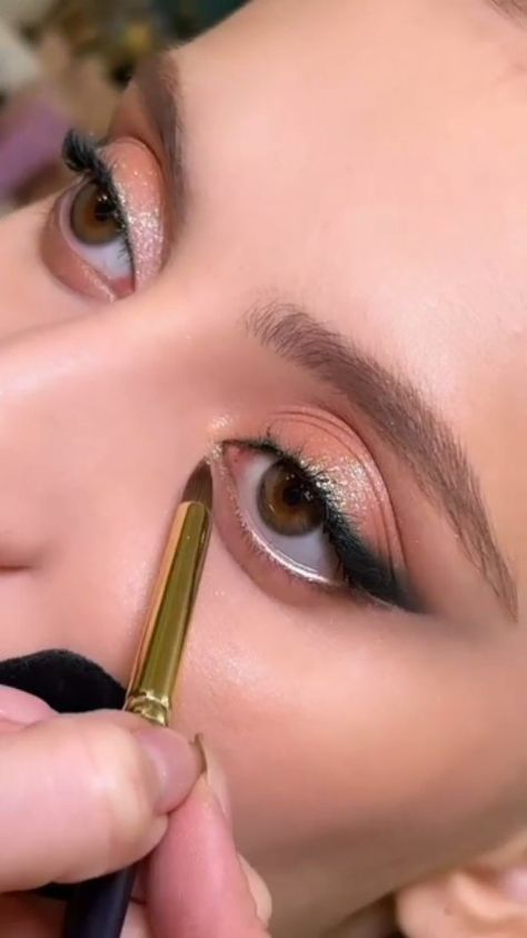 How to look attractive | Simple attractive eye makeup Makeup tutorial at @how_to_look_attractive . Video credit goes to abramovskayada . . . . #fashion #beauty... | Instagram Attractive Eye Makeup, Eye Make Up Videos, How To Look Attractive, Attractive Eyes, Simple Eye, Look Attractive, Eye Liner Tricks, Video Credits, Makeup Makeup