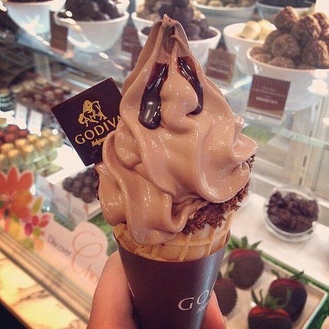 @ItsFoodPorn : Ice Cream Goals. https://t.co/lxDvc11DB3 Ice Cream Images, Godiva Chocolate, Chocolate Ice Cream, I Love Food, Best Foods, Love Food, Nom Nom, We Heart It, Food And Drink