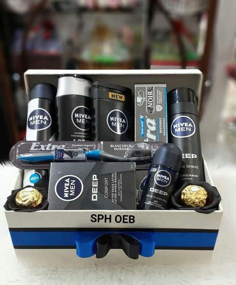 Self Care Kit For Men, Hampers For Men, Men Gift Ideas, Luxury Birthday Gifts, Wedding Gift Pack, Diy Crafts Love, Simple Birthday Decorations, Gift Baskets For Men, Gift Box For Men