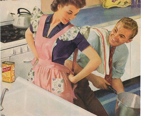 Apron wife - image originally from 1940s magazine ad 1950s Housewife, Vintage Housewife, Advice For Bride, Retro Housewife, Vintage Couples, Vintage Pop, An Apron, Domestic Goddess, Aprons Vintage