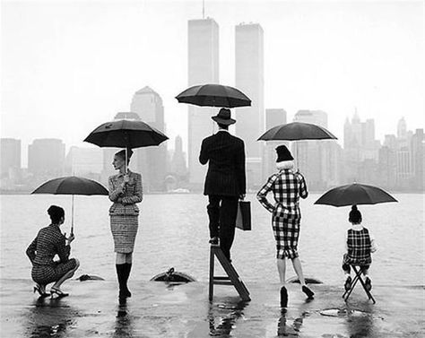 10+ Humorous Street Photos From 1950s France By René Maltête Philippe Halsman, Rodney Smith, Holding An Umbrella, Umbrella Photo, Walker Evans, Vintage Umbrella, Henri Cartier Bresson, Max Ernst, Under My Umbrella