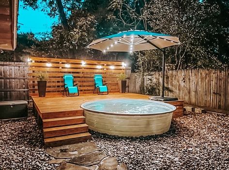 Luxury Pool Designs, Poly Stock Tank, Stock Tank Pools, Rooftop Swimming Pool, Tank Swimming Pool, Cowboy Pool, Stock Pools, Tank Pools, Swimming Pool Ideas