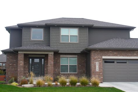 Dark Siding Combinations – Carlson Exteriors Inc. Brown Brick House Exterior, Brick House Exterior Colors Schemes, Brown Brick Exterior, Dark Siding, Brown House Exterior, Brown Brick Houses, Siding Colors For Houses, Red Brick House Exterior, Red Brick Exteriors