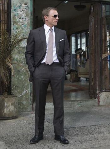 Quantum of Solace – Bond’s Brown Suit | BAMF Style Bespoke Menswear, Daniel Craig Style, Craig Bond, Bond Suits, Daniel Craig 007, Quantum Of Solace, Daniel Graig, James Bond Style, Daniel Craig James Bond