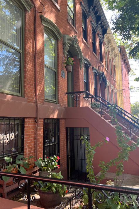 nyc apartment, brownstone apartment, nyc apartment stoop, gorgeous apartment in new york city, best places to live east coast, dream apartment inspo, fall apartment inspo 2023, cutest apartment, brick apartment, aesthetic, autumn vibes, sidewalk, cute sidewalk, hot girl walk, hgw Living In Nyc Aesthetic, Brick Apartment Aesthetic, New York Apartment Exterior, Nyc Apartment Exterior, Brooklyn Apartment Aesthetic, Cutest Apartment, Small New York Apartment Aesthetic, Nyc Aesthetic Apartment, New York Apartment Decor