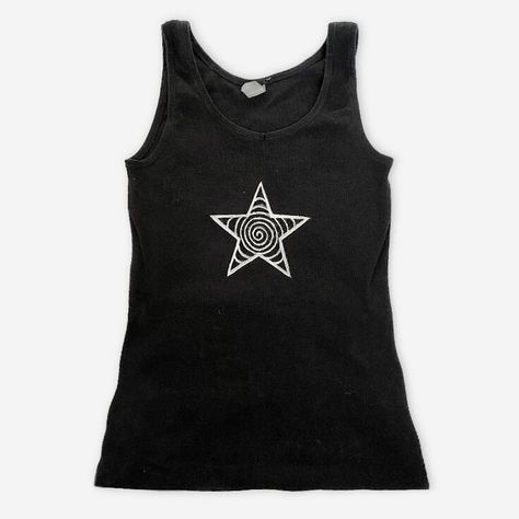 Png Clothes, Girls Crop Tops, Shirt Girl, Trendy Top, Graphic Top, Star Design, Top Cute, Cute Top, Graphic Shirt