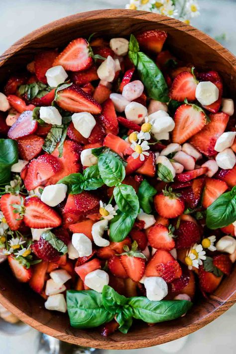 Ripe strawberries, creamy mozarella, bright blue berries, and a honey vinaigrette combine in this fresh summer strawberry salad.  Summer Strawberry Caprese Salad is a sweet and savory twist on the original Caprese Salad made with tomatoes.  Let us show you just how to make it! || Oh So Delicioso Caprice Salad, Summer Strawberry Salad, Strawberry Caprese, Honey Balsamic Dressing, Gorgonzola Salad, Honey Vinaigrette, Cold Salads, Caprese Salad Recipe, Salad Summer