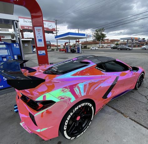 Cool Wrapped Cars, Cool Car Wrap Ideas, Pink Corvette Stingray, Cool Car Colors, Unique Car Colors, Pink Wrapped Car, Gta Real Life, Cool Car Wraps, Pink Corvette