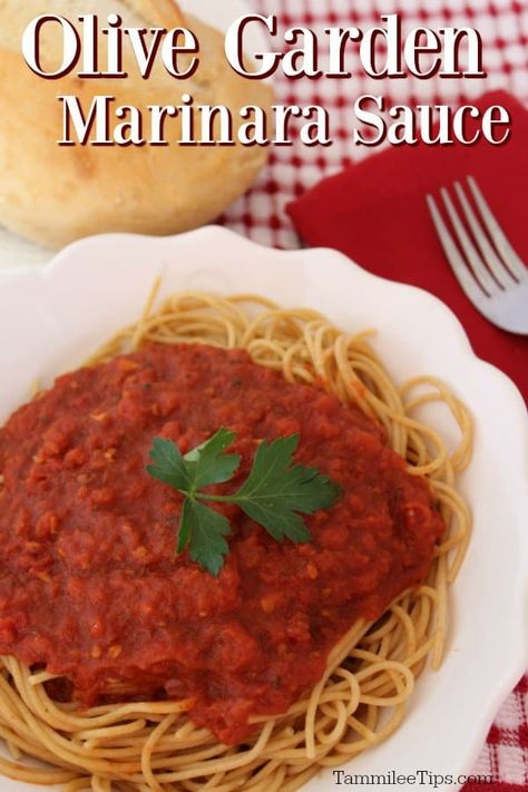 Olive Garden Marinara Sauce Recipe, Olive Garden Marinara Sauce, Garden Marinara Sauce, Olive Garden Pasta, Copycat Recipes Olive Garden, Copycat Olive Garden, Olive Garden Recipes, Marinara Sauce Recipe, Crazy House