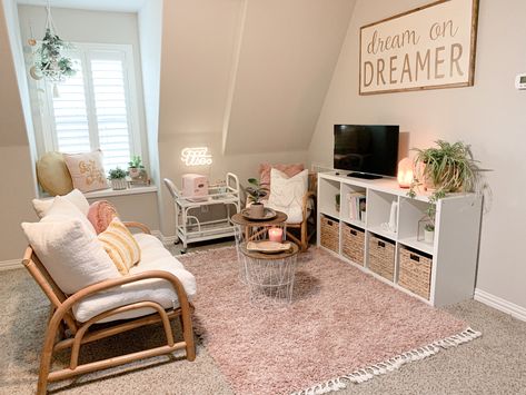 Boho Hangout Room, Hangout Spot In Bedroom, Not Enough Nelsons Room Makeover, Teen Girl Hangout Room Ideas, Loft Hangout Space, Girl Hangout Room, What To Do With An Extra Room, Teenage Hangout Room Ideas, Small Teen Hangout Room