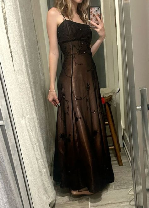 Fairy Grunge Formal Dress, Vintage Gothic 90s Prom Dress, 2000s Grunge Dress, Mocha Prom Dress, 90s Vintage Dress Prom, Prom Dresses Thrifted, Gothic Style Dress, 90s Dress Outfit Casual, Rockstar Gf Prom Dress