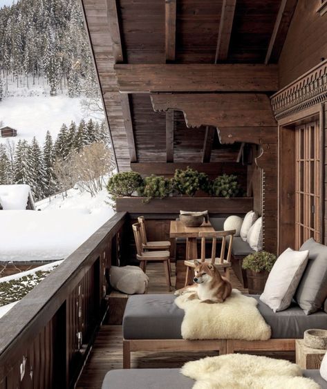 Chalet Modern, Alpine Chalet, Chalet Interior, Chalet Design, Ski House, Chalet Style, Winter Cabin, Cabin Life, Barndominium Ideas