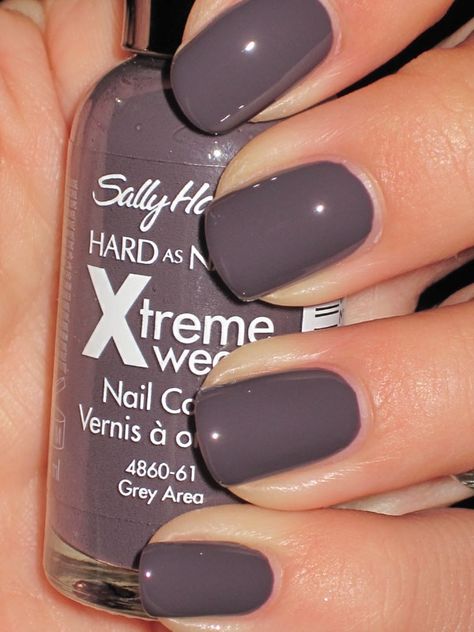 SALLY HANSEN XTREME WEAR 'GREY AREA' Nails Colour, Grey Nail Polish, Pretty Nail Colors, Nail Colour, Nails Colors, Nail Candy, Gray Nails, Colour Ideas, Ideas Nails