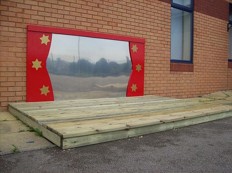 Pendlewood Learning Outside The Classroom- Theatre Stage | Flickr Outdoors Eyfs, Eyfs Provision, School Outdoor Area, Outdoor Kindergarten, Eyfs Outdoor, Learning Outside, Outdoor Theatre, Stage School, Music Tree