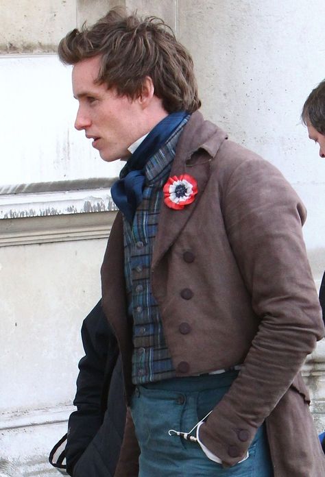 Theater Actor, Hollywood Celebrity, Eddie Redmayne, Latest Movie, Movie Review, Les Miserables, Latest Movies, Celebrity Gossip, Movies And Tv Shows