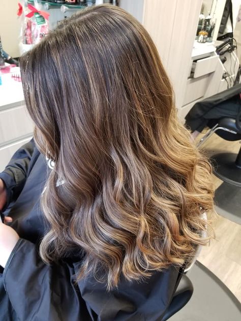 Curled Medium Hairstyles, Curls For Mid Length Hair, Graduation Hairstyles For Mid Length Hair, Grad Picture Hairstyles, Mid Length Hair Loose Curls, Medium Length Brown Hair Curled, Loose Curls Medium Hair, Medium Length Hair With Layers Curly Loose Curls, Mid Length Loose Curls