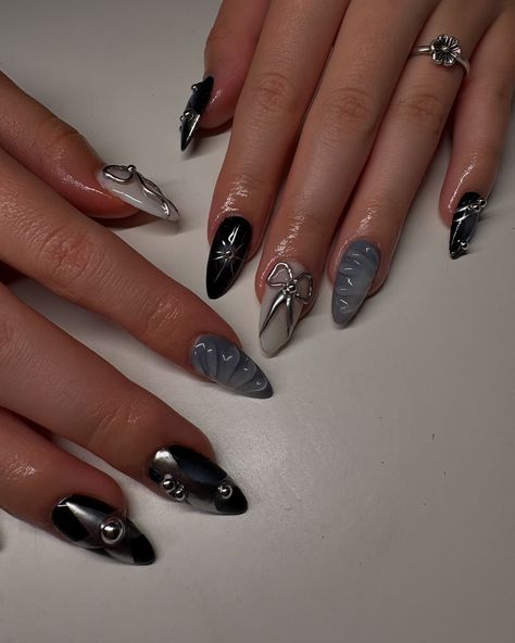 faye webster concert nail set ♫₊˚.🎧 ✩｡ #gelx #nails #nailart #nailinspo #blacknails #cutenails #concertnails #nailartist #3dnailart #fallnails Nails Acrylic Concert, Deftones Nails, Faye Webster Concert, Billie Eilish Nails, Concert Nails, Faye Webster, 3d Nail Art, Nails Nailart, Black Nails