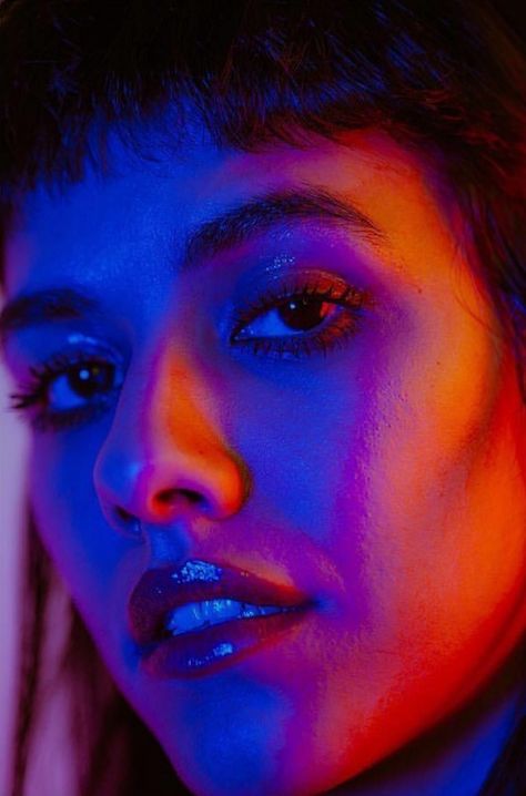 Colorful Portrait Reference, Face Reference Colorful, High Contrast Portrait Color, Dynamic Lighting Reference Photo, Art Reference Photos Lighting, Extreme Lighting Portraits, Monochromatic Photography Portraits, Colour Lighting Photography, Neon Lighting Portrait