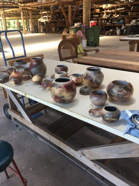 Barrel Fire Pit, Interesting Crafts, Making Pottery, Raku Kiln, Pottery Kiln, Gift Crafts, Ceramic Glazes, Paint Your Own Pottery, Instant Gratification