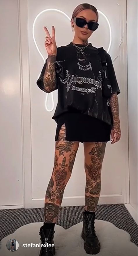 Tattooed Baddie Outfits, Emo Show Outfit, Mid Size Rocker Outfits, Summer Outfits 2023 Edgy, Avenge Sevenfold Concert Outfit, Edm Concert Outfit Plus Size, King Krule Concert Outfit, Metal Core Concert Outfit, Metal Rock Concert Outfit