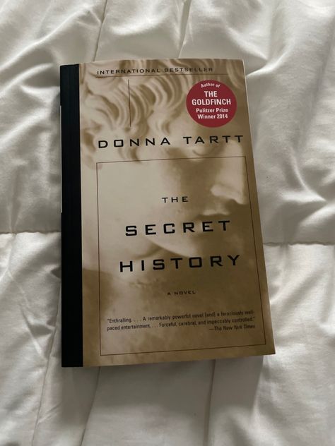 Donna Tartt Secret History, Secret History Donna Tartt, The Secret History Donna Tartt, Coquette Books To Read, Books Feminist, Female Rage Book Recommendations, Books About Feminine Rage, Feminist Book Recommendations, Bookworm Quotes