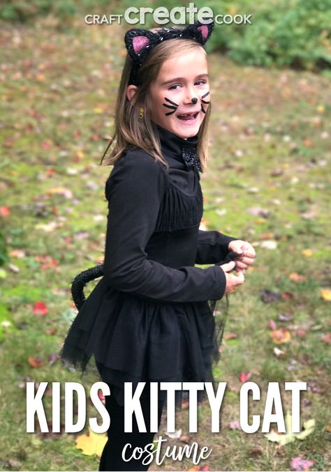 This DIY Kids Kitty Cat Costume is perfect for any last minute parent! Diy Cat Costume Kids, Homemade Cat Costume, Aristocats Costume, Halloween Diy Outfit, Cat Girl Costume, Cats Costume, Cat Costume Kids, Cat Diy Crafts, Cat Costume Diy