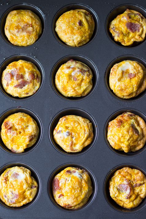 sweet-potato-bacon-egg-muffins Sweet Potato Egg Bites, Whole 30 Egg Bites, Sweet Potato Egg Cups, Sweet Potato And Eggs Breakfast, Muffins Paleo, Paleo Egg Muffins, Bacon Egg Muffins, Sweet Potato Bacon, Potato Muffins