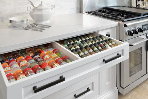 Spice Drawer Spice Drawer Ideas, Jar Organization, Drawer Ideas, Kitchen Pantry Cabinet, Perfect Pantry, Bright Kitchen, Spice Drawer, Salon Suites, Kitchen Organisation