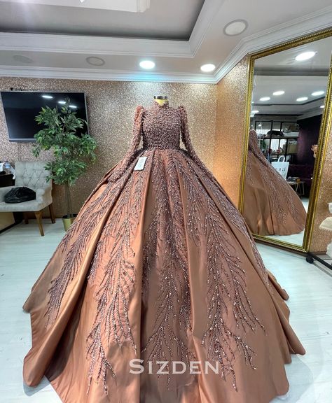 👗F o r O r d e r 👉🏻 00905327719424 > Merve 🪡🧵With our excellent customer satisfaction all over the world, we sew personalized wedding dresses for you, with or without fitting.✂️💯 🪡🧵We have been producing the dresses since 1992 in Turkey and without fitting since 2016 for worldwide,and we deliver our perfect dresses to each perfect bride everywhere of the world💯 We create dresses for measurements and it is possible to make alterations. We are at the service of our customers with our fully... Turkey Wedding Dress, Easy Baby Shower Games, Wedding Dresses Ideas, Turkey Wedding, Simple Baby Shower, Perfect Bride, Lazy People, Beautiful Status, Normal Person