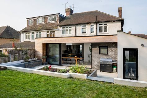 Large Rear Extension, Semi-detached House, Woodford Green, North-East London | homify Rear Extension Ideas Semi Detached, House Rendering Ideas, Semi Detached House Extension, Rendering Ideas, House Rendering, Kerb Appeal, Extension Designs, House Extension Design, Rear Extension