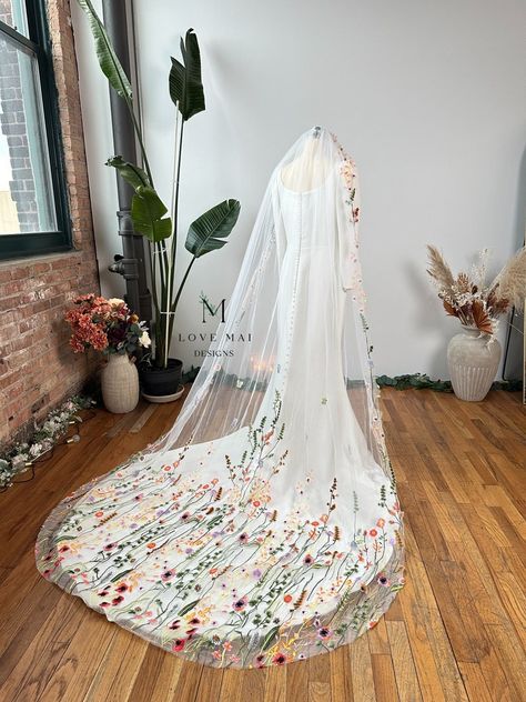 Flora Floral Wedding Veil/ Colorful Wedding Veil/ Autumn Wedding/ Veil With Flower Lace Applique - Etsy Wedding Veil Colorful, Floral Wedding Veil, Floral Wedding Veils, Long Veil Wedding, Floral Veil, Flower Veil, Dream Wedding Decorations, Wedding Bridal Veils, Wedding Veil Accessories