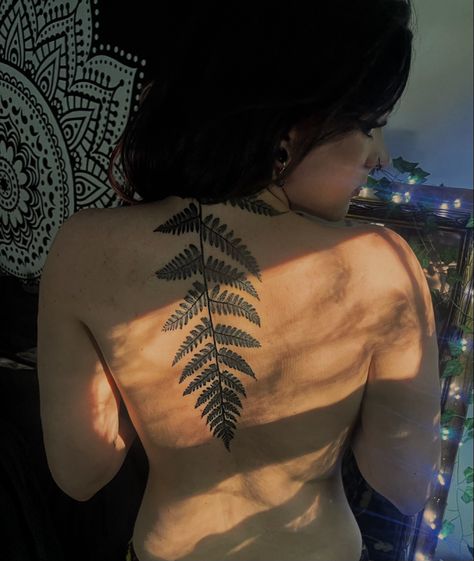 Fern Back Tattoo Women, Fern Spine Tattoo, Fern Sternum Tattoo, Red Fern Tattoo, Fern Back Tattoo, Fern Tattoo Ribs, Fern Hip Tattoo, Fern Unfurling Tattoo, Bracken Fern Tattoo