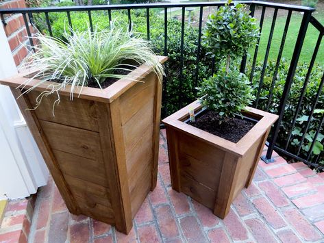 The Project Lady - DIY Tutorial – Decorative Wood Planter Boxes Wood Planter Boxes, Diy Wood Planter Box, Diy Wooden Planters, Diy Wood Planters, Planter Box Plans, Cedar Planter Box, Plastic Planter Boxes, Porch Flowers, Porch Planters