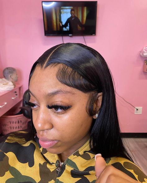 Widows Peak Frontal Wig, Middle Part Behind Ears Hairstyles, Widows Peak Wig Black Women, Middle Part With Widows Peak, Middle Part Frontal Ponytail, Widows Peak Wig, Widows Peak Hairstyles Women, Fine Hairstyles, Fav Hairstyles