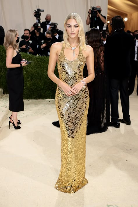 Vittoria Cerreti, Best Met Gala Looks, Met Gala Fashion, Valentino Gowns, Vittoria Ceretti, Gala Looks, Fashion Red Carpet, Gala Fashion, Carpet Outfits