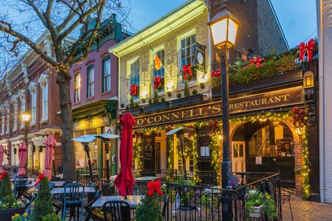 Alexandria, VA Holidays | 2022 Events & Experiences Winter Weekend Getaway, Dc Trip, Boat Parade, Old Town Alexandria, Alexandria Virginia, Potomac River, Waterfront Restaurant, Christmas Town, Holiday Events