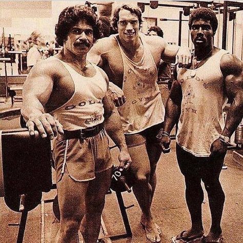 Watch the Best YouTube Videos Online -  Arnold With His Gym Buddies @schwarzenegger #fitnesslifestyleofficial #fitness #fitnessmotivation #fitnessaddict #arnold #gymbuddy #legend #gymlife #fit #fitfam #fitspo #fitspiration #aesthetic #muscle #shredded #physique #instafitness #instafit #inspiration #gym #workout #goals #trainhard #nopainnogain #noexcuses #nevergiveup #staystrong #bodybuilding #motivation #beastmode Arnold Bodybuilding, Golden Era Bodybuilding, Old School Bodybuilding, Old Bodybuilder, Bodybuilding Quotes, Classic Bodybuilding, Best Bodybuilder, Arnold Schwarzenegger Bodybuilding, Aesthetics Bodybuilding