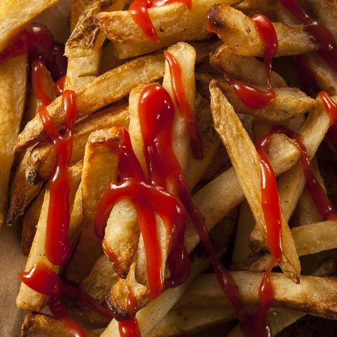 I can't see any sense in your ketchup-smothered side of the argument. Fries With Ketchup, Roman Recipes, Fries And Ketchup, Road Trip With Friends, Parsnip Fries, Roman Food, Homemade French Fries, Heinz Ketchup, Trip With Friends