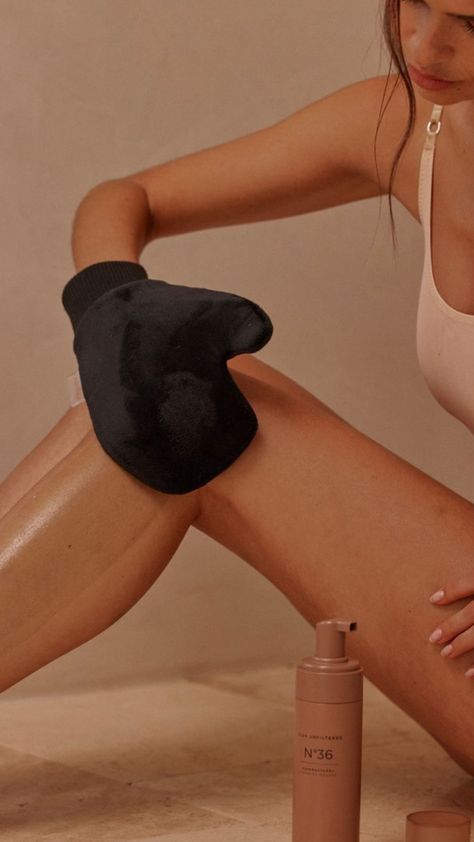 Peta Jane Tanning Mousse, Tan Self Care Aesthetic, Tanning Photoshoot Ideas, Self Tanner Aesthetic, Glow Photoshoot, Tan Inspiration, Tanning Ideas, Tanning Aesthetic, Salon Photoshoot