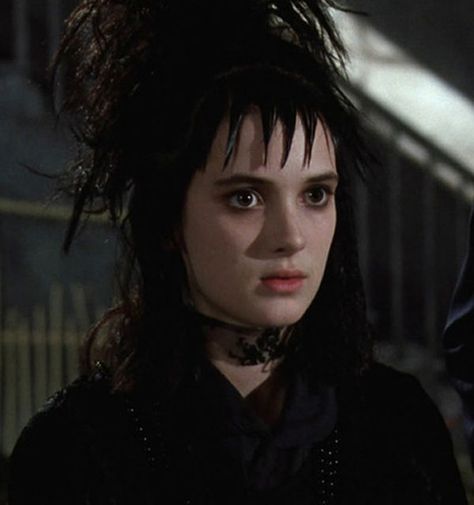 Beetlejuice Lydia | Winona Ryder in Beetlejuice Beetlejuice Winona, Winona Ryder Beetlejuice, Beatle Juice, Lydia Beetlejuice, Tim Burton Characters, Winona Forever, Lydia Deetz, Tim Burton Films, Tim Burton Movie