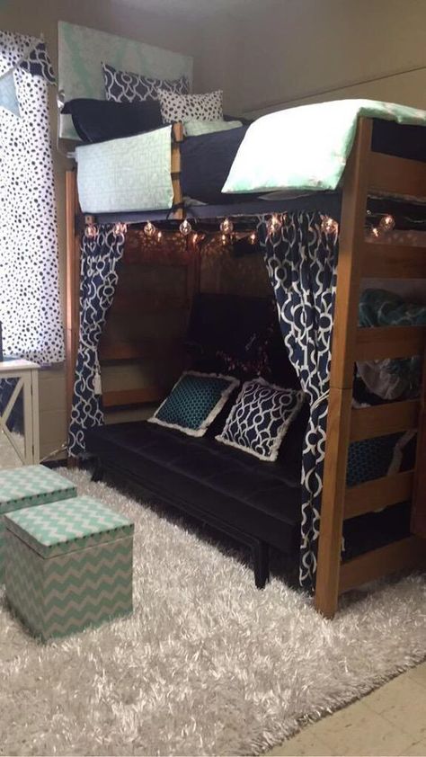 28 Super Cute Dorm Rooms To Get You Totally Psyched For College - Raising Teens Today Dream Bedrooms, Dream Dorm, Dorm Sweet Dorm, Dorm Inspiration, Cool Dorm Rooms, Dorm Room Designs, Dorm Room Organization, Cute Dorm Rooms, Dorm Room Inspiration